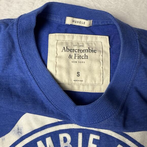 A&F Abercrombie & Fitch Men's Muscle Fit Y2K V-neck T-shirt Slim Fit Logo Tee - Picture 2 of 4
